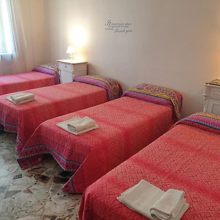 Bari Grand Central Apartment ภายนอก รูปภาพ